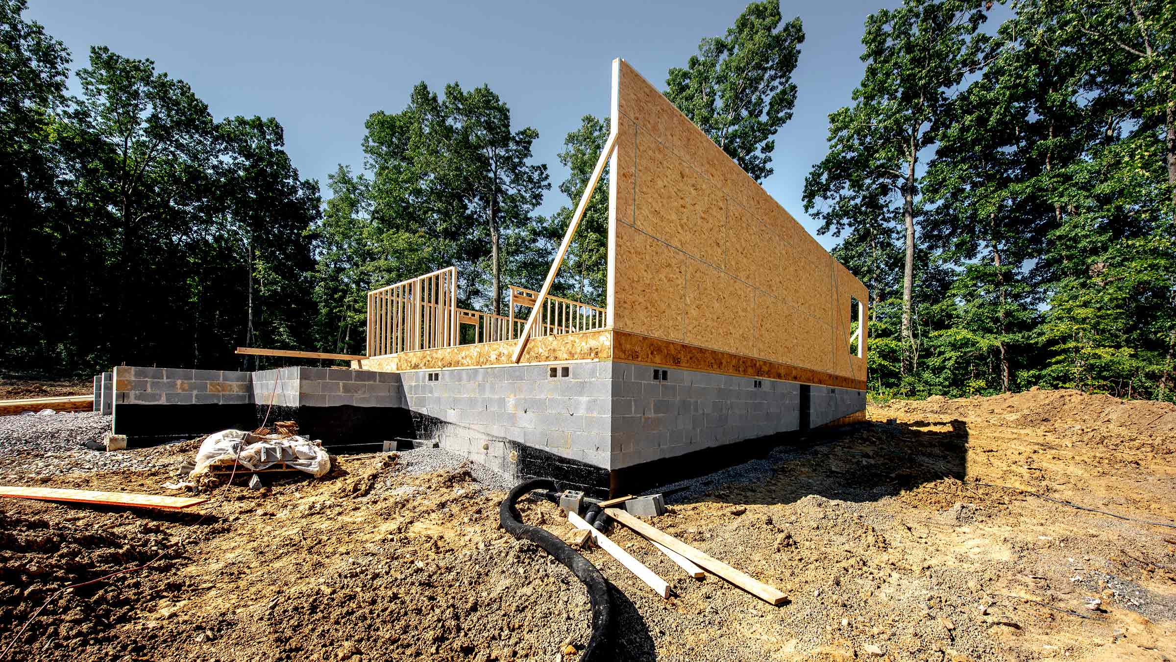 Rising cost of materials means fewer contracts, smaller profits for builders, survey says key image